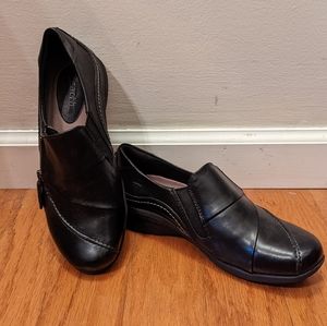 EARTH RELIEF POD 6.5B Women's Black Comfort Leather Shoes Slip On Zip Excellent